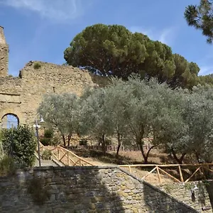 castiglion-fiorentino-chicca-sotto-la-torre.it-tuscanyhotel.com/