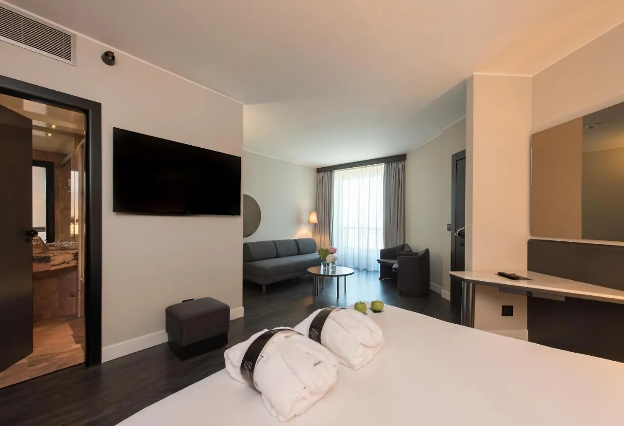 The Nicolaus Hotel Bari