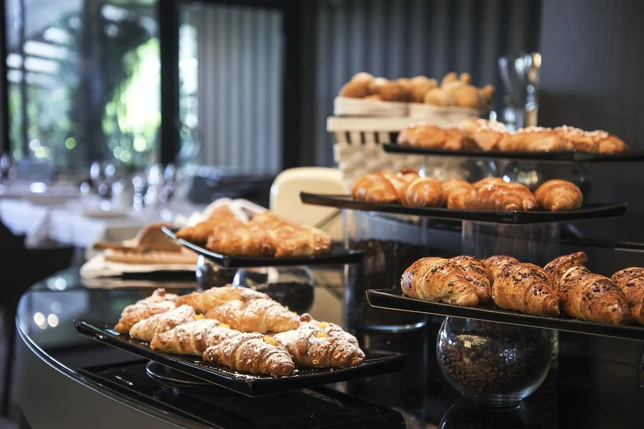 The Nicolaus Hotel Bari
